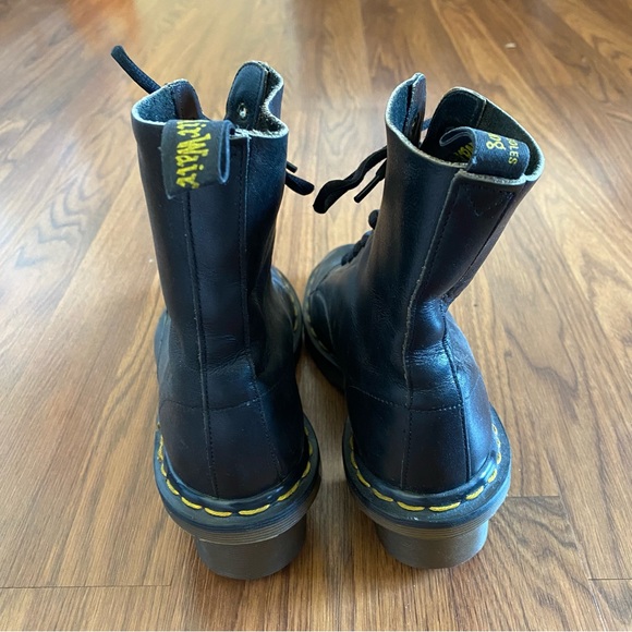 Vintage Dr Martens boots - Picture 7 of 11